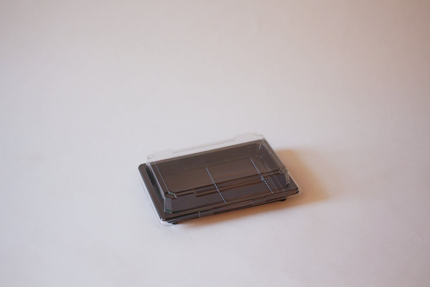 Sushi Schale L inkl. Deckel 185x130x20mm – 450 Stk.